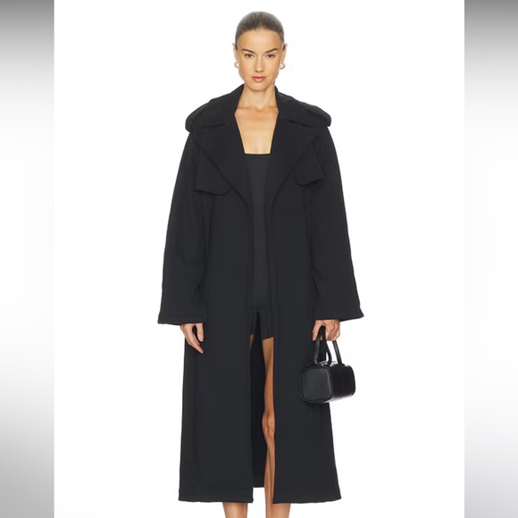 New with tags Skims BOYFRIEND FLEECE
OVERSIZED TRENCH COAT - Picture 9 of 10